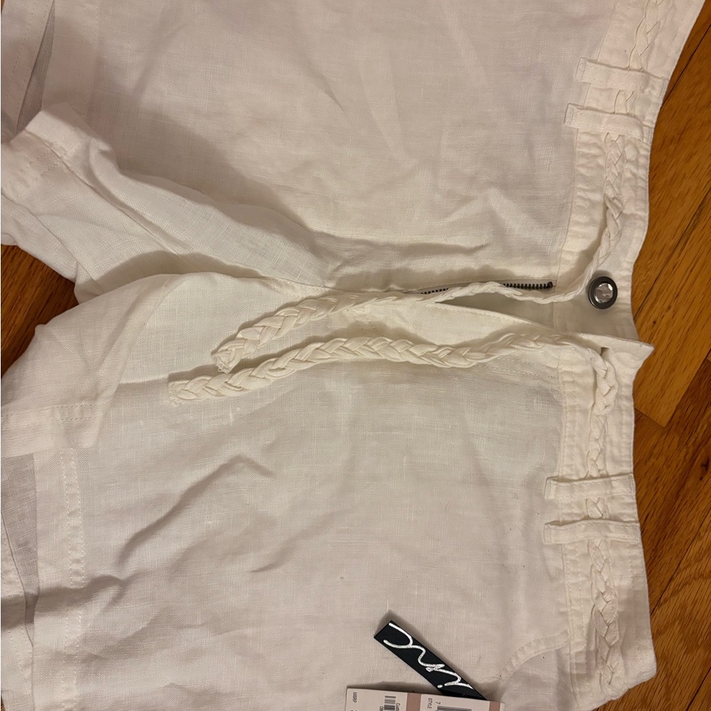 Maison Jules White Women's Shorts